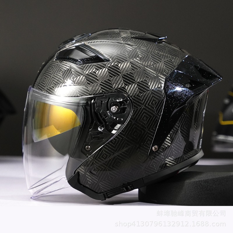 Casco Moto in Fibra di Carboni - Carbon Fiber Lightweight Motorcycle Helmet recensione e prezzo